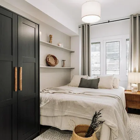 Canneti - 3 Bedrooms In Sagrada Familia * ברצלונה